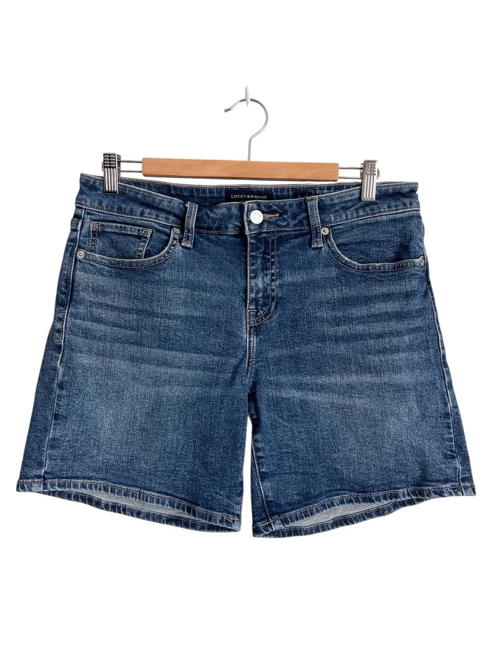 Lucky Brand Women’s Denim Shorts Long Inseam Bermuda Retro Y2K Casual Size 8/29